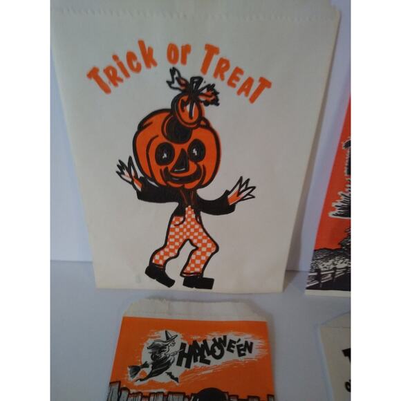 Halloween Candy Trick Or Treat Bags Goblin Head Man Witches Spooks Black Cat (4) - Picture 2 of 3